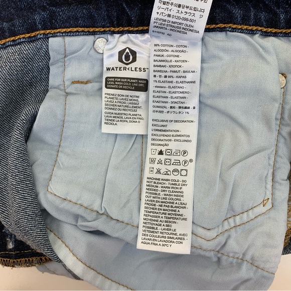 Levi’s 501 Women’s High Rise Button Fly Cutoff Denim Jean Shorts Size 34 - Picture 4 of 11